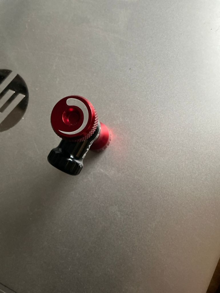 Brugt Lezyne Control Drive CO2 Pumpenkopf bike — billede 4 af 5