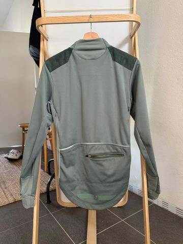 Used Isadore Winter Jacket bike — image 7 of 8