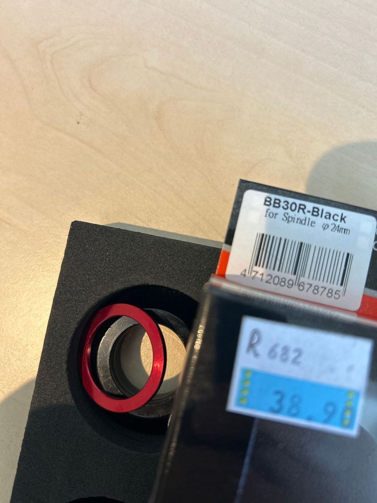 Used token BB30/24mm Tiramic bike — image 6 of 7