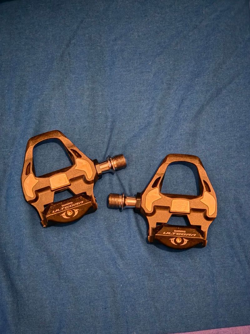 Shimano Ultegra R8000 SPD-SL Pedals 2025 Drivetrain & Pedals usato