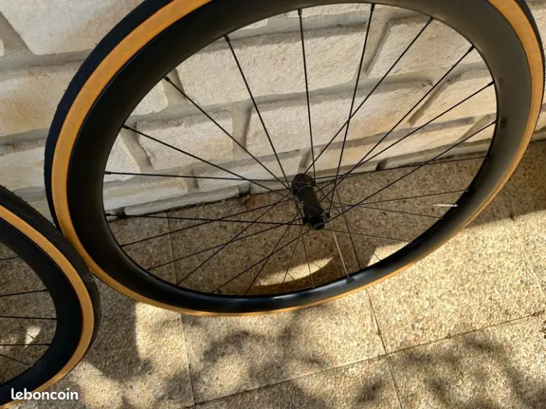 Gebrauchtes sans Roues carbones disc 40mm bike — Bild 2 von 3