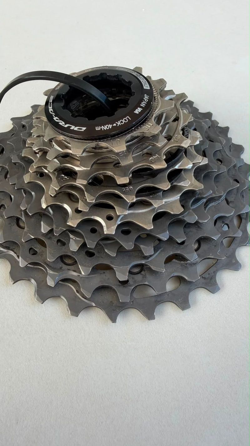 Použité Shimano Dura-Ace 12-speed 11/30 Cassette 2026 Drivetrain & Pedals