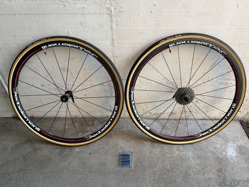 Used Deda Elementi Carbon Road Wheels Wheels