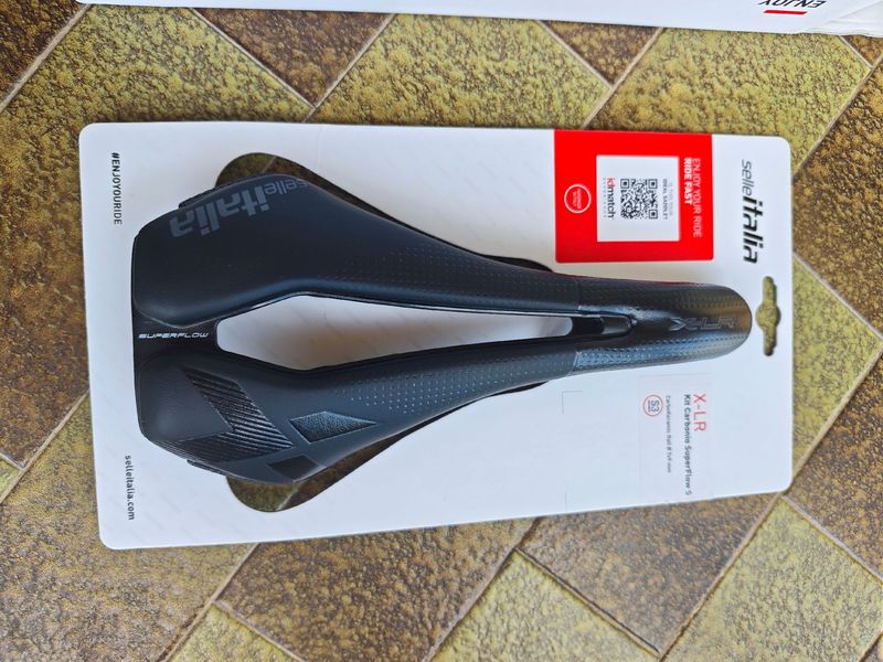 Selle Italia X-LR Kit Carbonio Superflow Saddles & Seatposts d'occasion