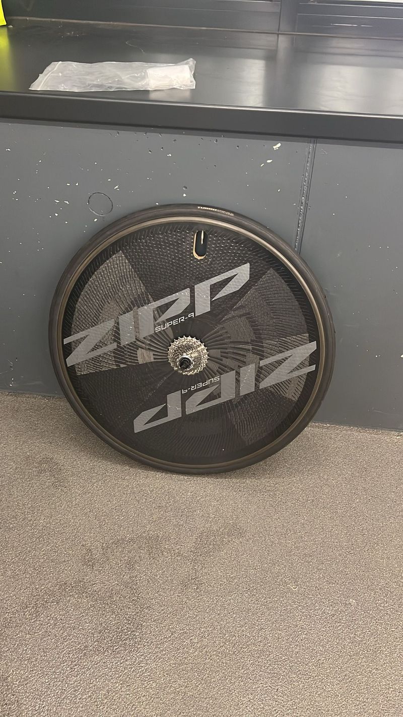 Gebrauchtes Zipp Super-9 Carbon Disc Wheel 2017 Wheels