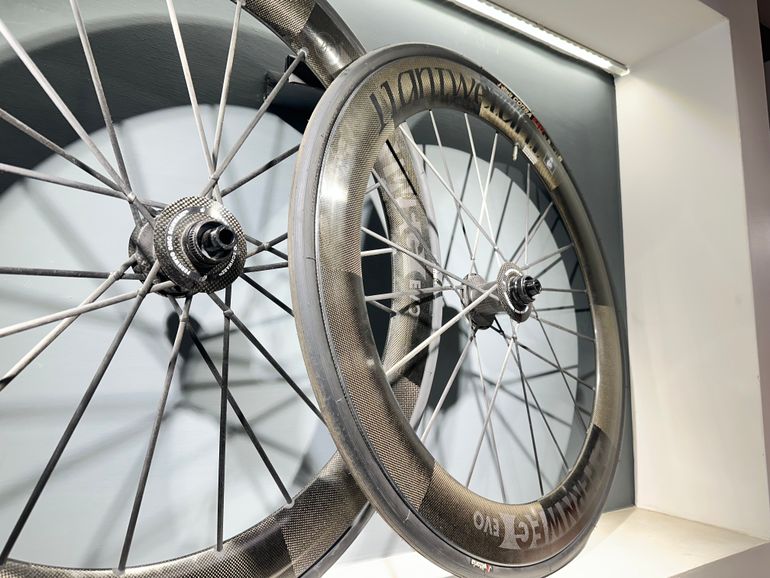Używany Lightweight Fernweg EVO Wheelset 2020 bike — zdjęcie 9 z 11
