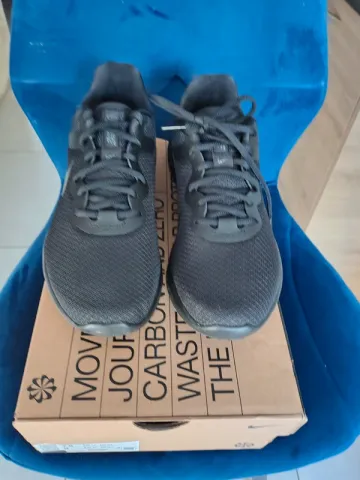 Tweedehands Nike Révolution 6 bike — afbeelding 5 van 8