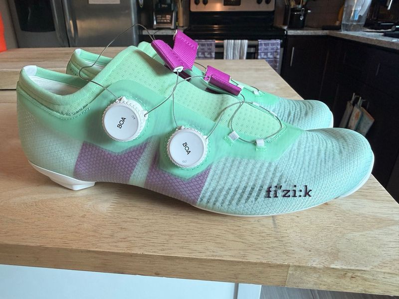 Used Fizik Vega Carbon 2026 Cycling Shoes