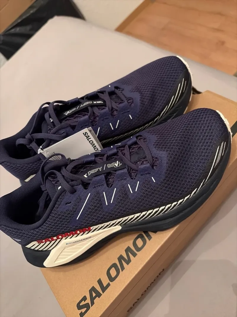 Tweedehands Salomon Schuhe für Männer Hiking