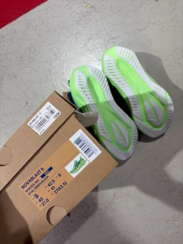 Tweedehands Asics Novablast 5 bike — afbeelding 8 van 8