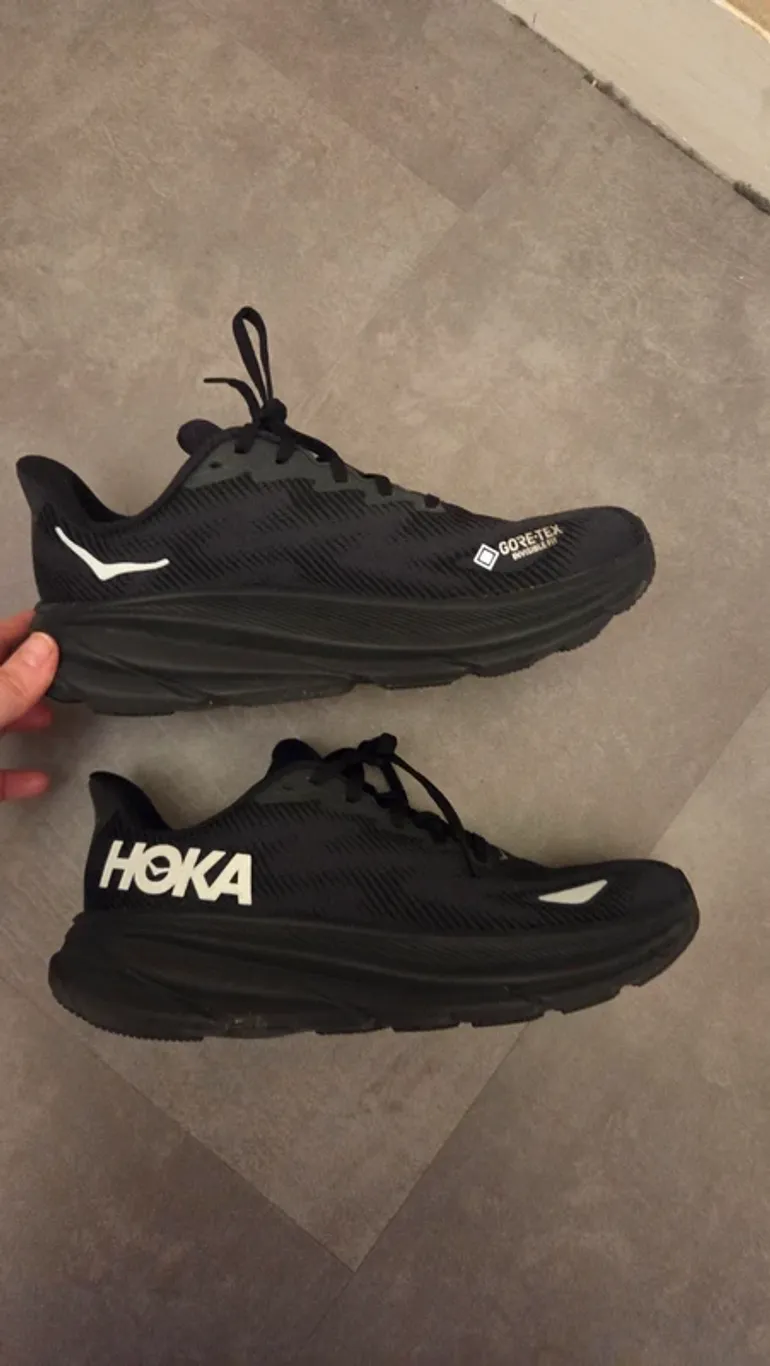 Hoka Gore-Tex Running Shoes bike d'occasion — image 2 sur 7