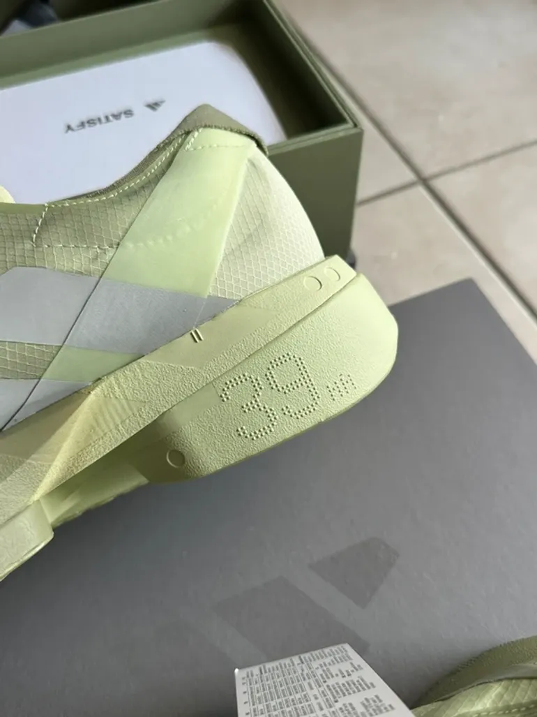 Used Adidas Adizero Adios Pro 4 bike — image 10 of 15