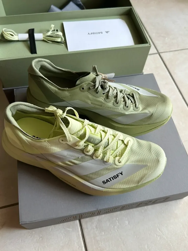 Used Adidas Adizero Adios Pro 4 bike — image 2 of 15