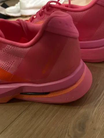 Used Adidas Adizero Boston 13 bike — image 3 of 4