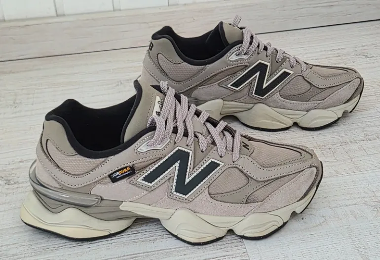 New Balance 9060 bike d'occasion — image 2 sur 10