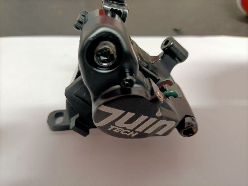 JUINTECH F1 Flat Mount Brakes d'occasion