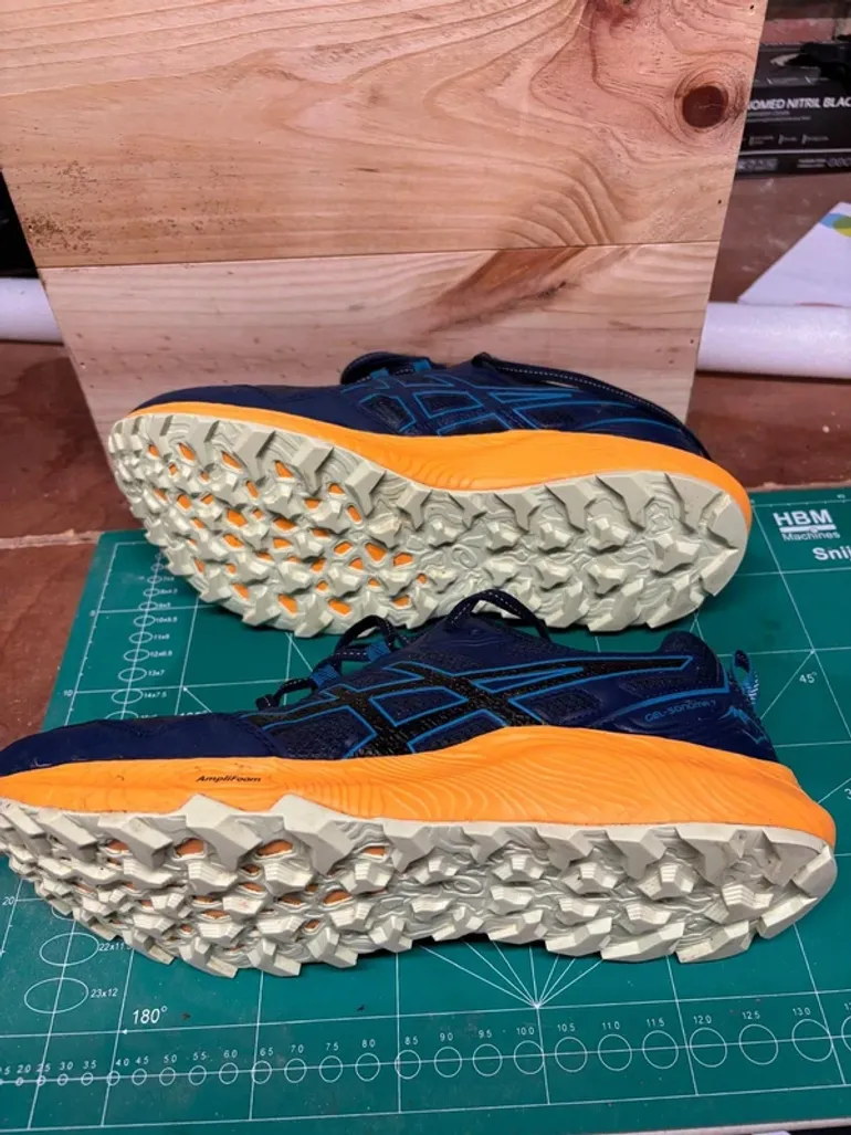 Gebrauchtes Asics Trailschoenen bike — Bild 2 von 7
