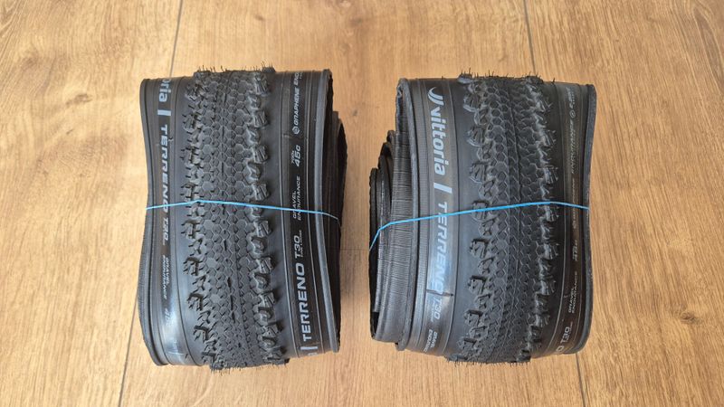 Used Vittoria Terreno Dry 45 Tyres & Tubes