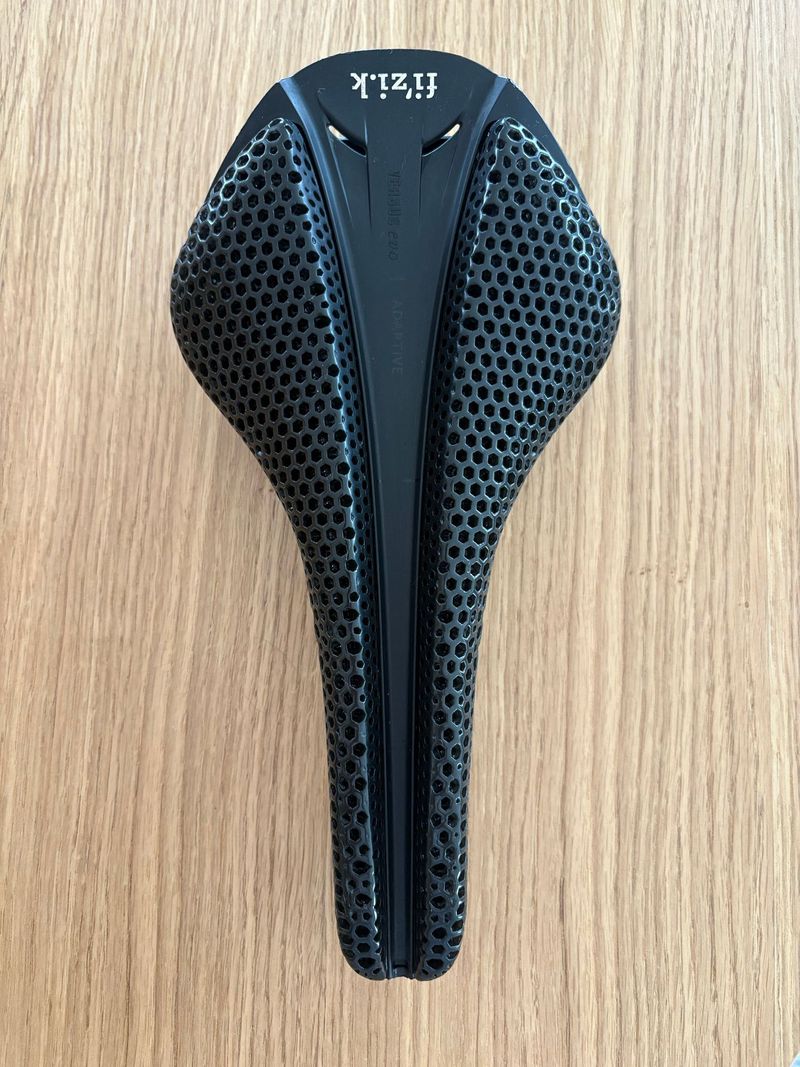 Used Fizik Adaptive Antares Versus Evo R1 Saddles & Seatposts