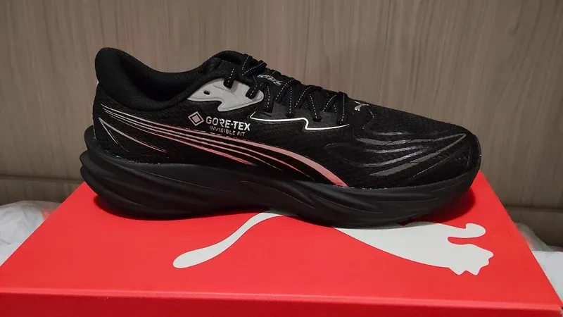 Used Nitro Velocity 5 GTX Running Shoes