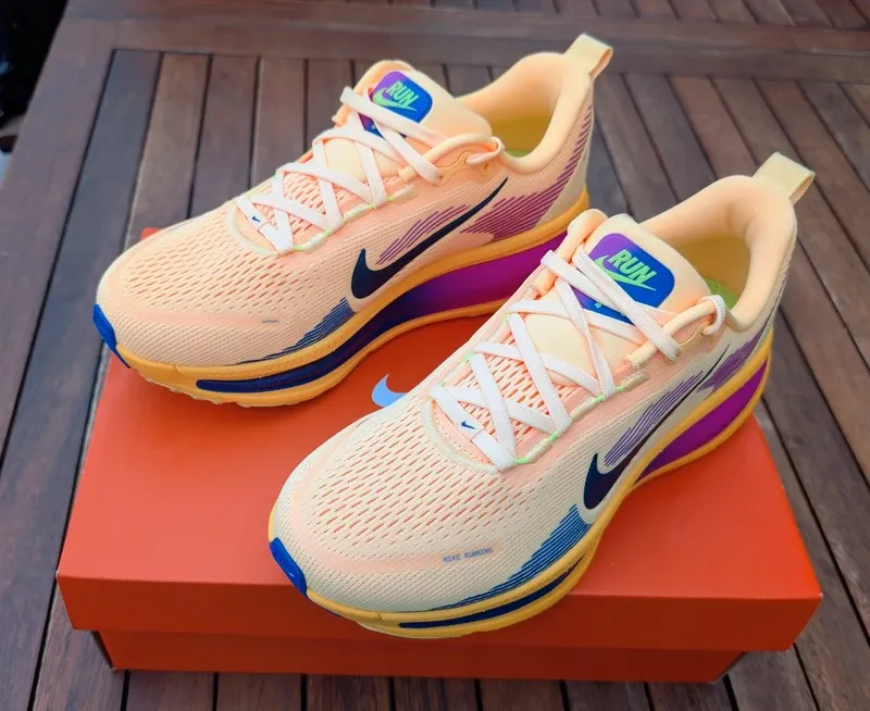 Used Orange Vomero 18 Running Shoes