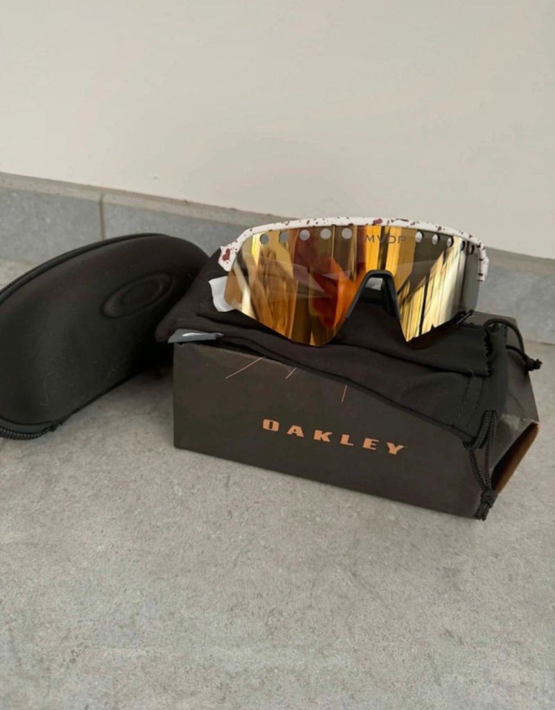 Käytetty Oakley Sutro Lite Sweep MVDP 2025 Cycling Accessories