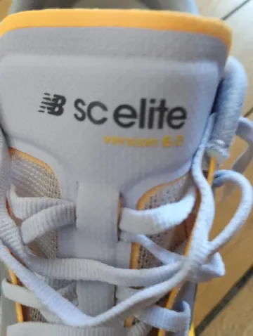Tweedehands New Balance Super Comp Elite V6 bike — afbeelding 3 van 5