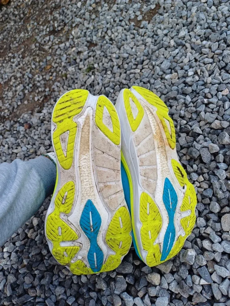 Used Saucony Hurricane 24 bike — image 6 of 8