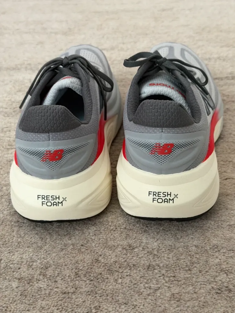 New Balance Fresh Foam X MORE V6 bike d'occasion — image 2 sur 3