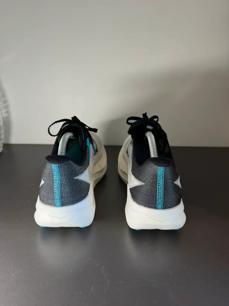 Used Hoka Rocket X3 bike — image 2 of 12