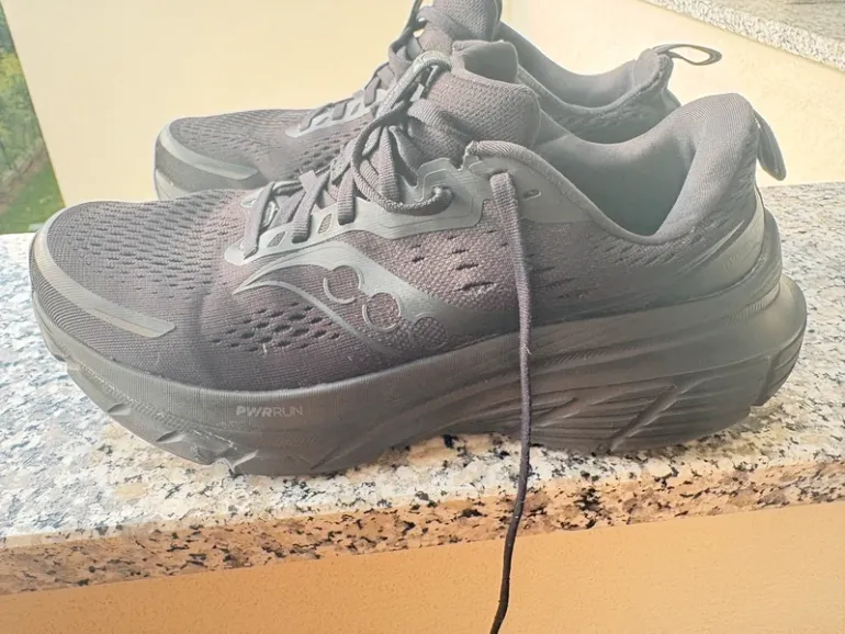 Used Saucony Guide 18 bike — image 3 of 8