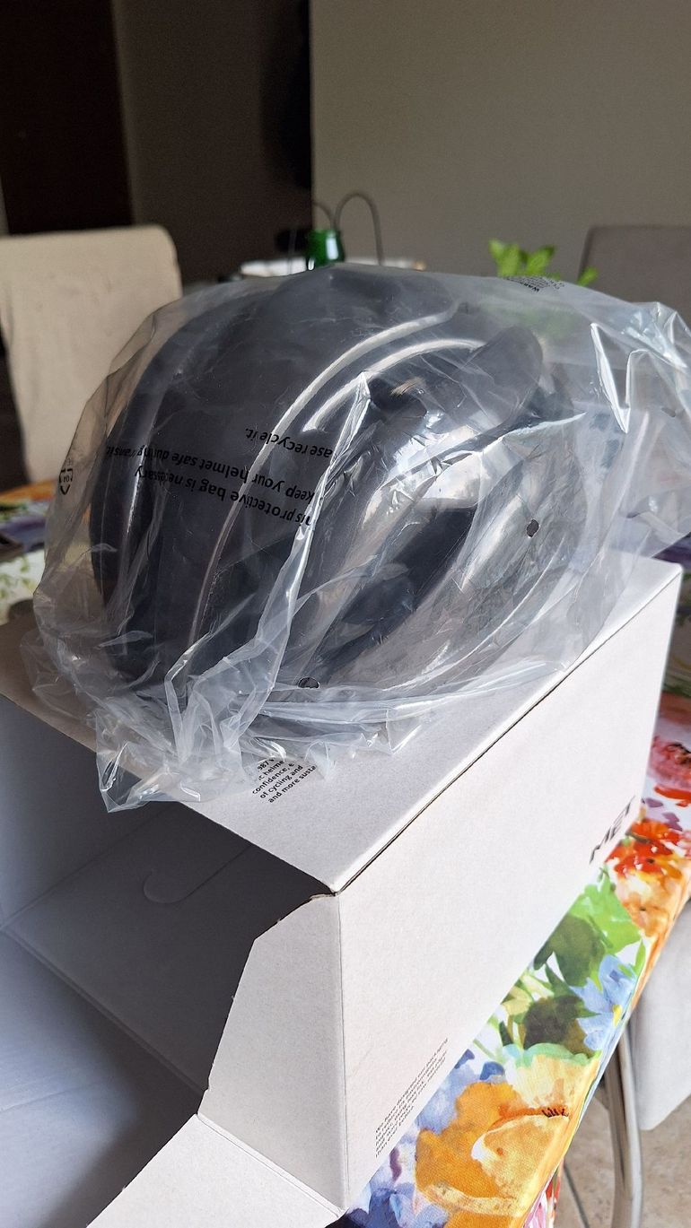 MET Trenta Helmet 2026 bike usato — immagine 5 di 7