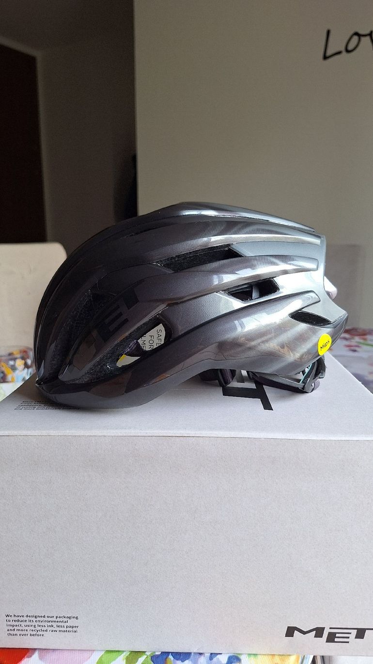 MET Trenta Helmet 2026 bike usato — immagine 3 di 7