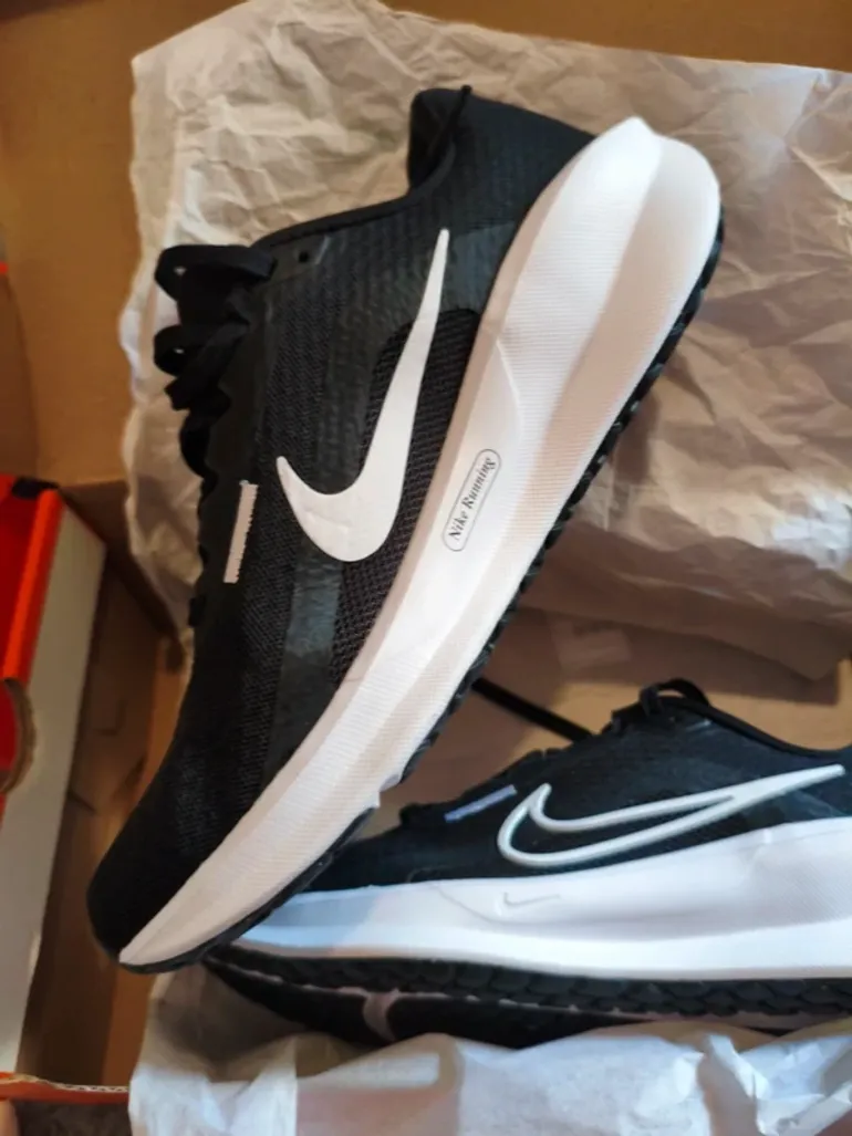 Nike Downshifter 13 bike usato — immagine 2 di 4