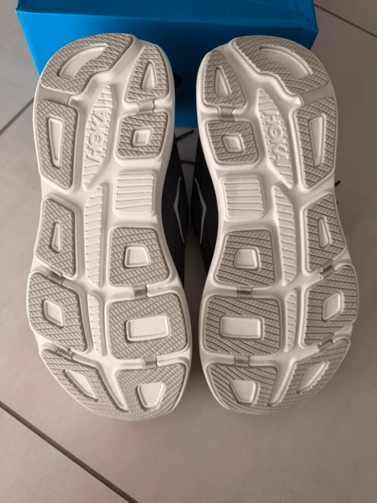 Used Hoka Bondi 9 bike — image 6 of 6