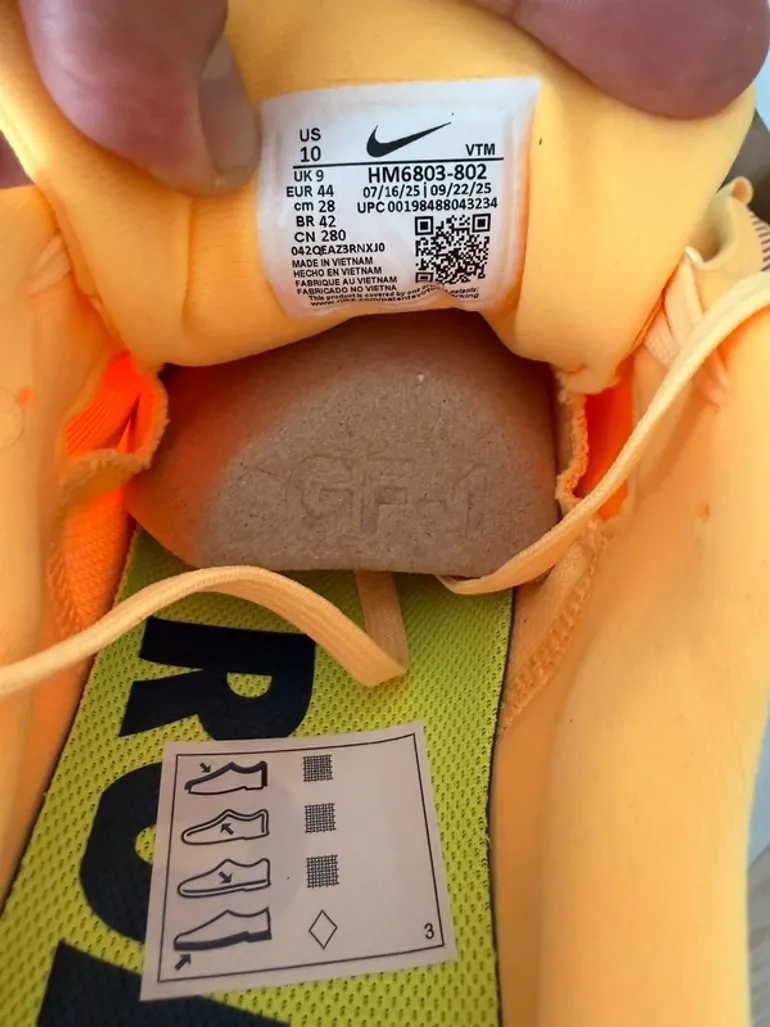 Used Nike Vomero 18 bike — image 4 of 5