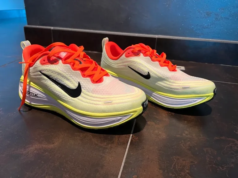 Brugt Nike Vomero Plus bike — billede 4 af 15