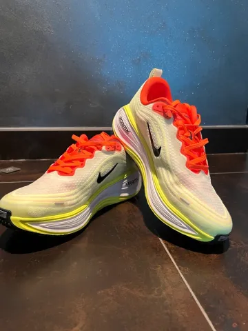 Brugt Nike Vomero Plus bike — billede 1 af 15