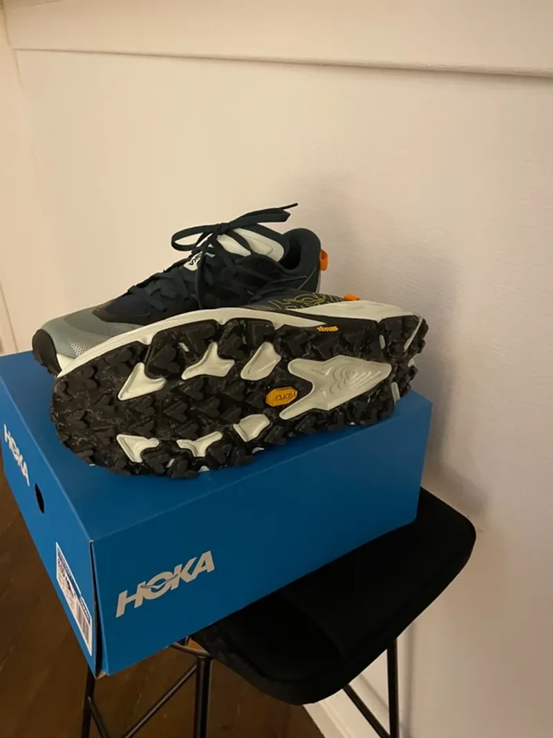 Used Hoka Speedgoat 7 Running Shoes