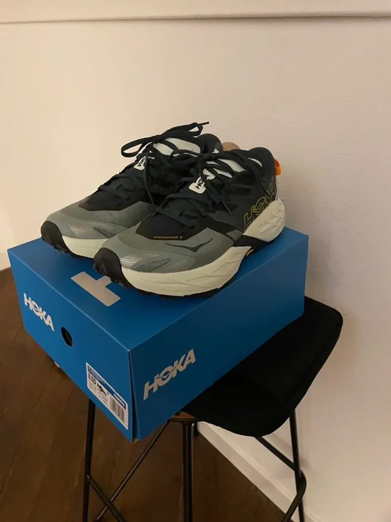 Used Hoka Speedgoat 7 bike — image 4 of 4