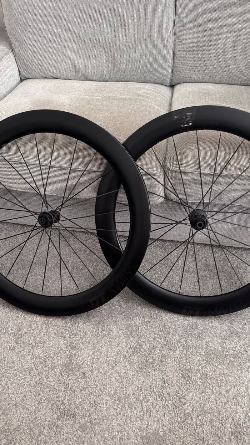 Used Dt Swiss ARC 1100 DICUT 62 Carbon Wheelset Wheels