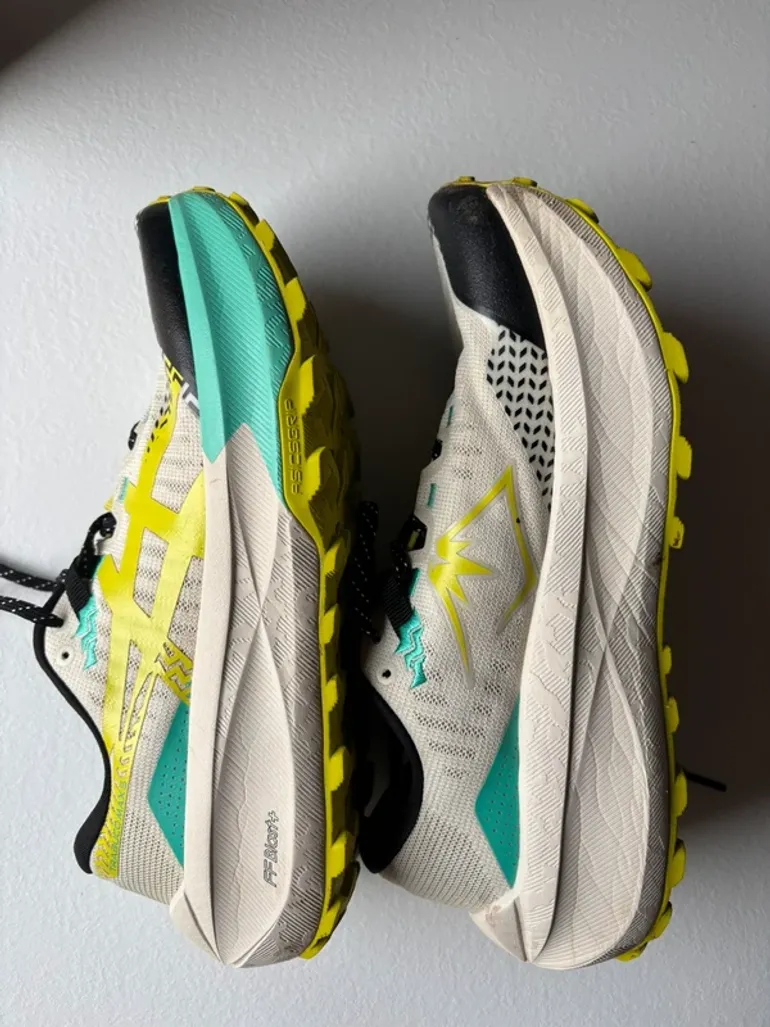 Used Asics Trabuco Max 5 2026 bike — image 2 of 13