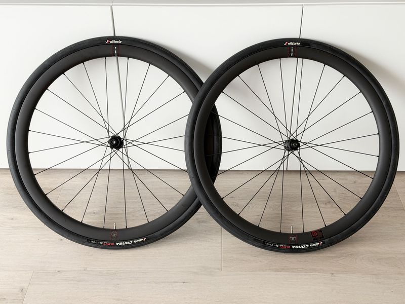 Used Reserve 34/37 Carbon Laufradsatz DT180 XDR Wheels