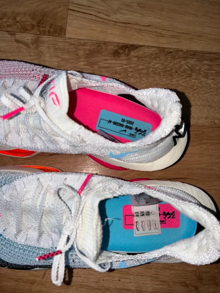 Used Nike Air Zoom Alphafly bike — image 4 of 10