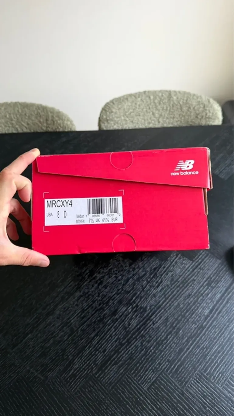 New Balance FuelCell Trainer bike usato — immagine 4 di 4