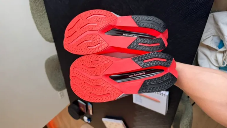 New Balance FuelCell Trainer bike usato — immagine 3 di 4