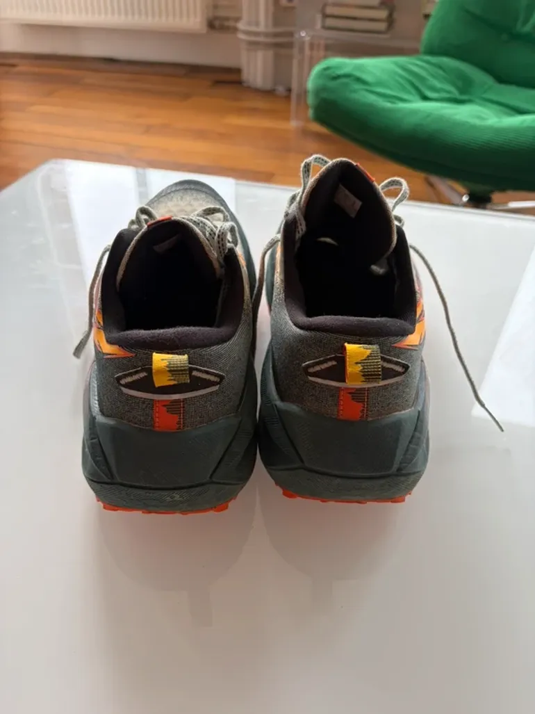 Used Asics Trabuco Max 4 bike — image 4 of 7