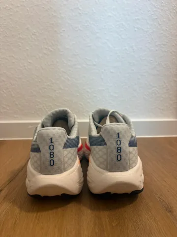 Tweedehands New Balance Fresh Foam X More v6 bike — afbeelding 4 van 8