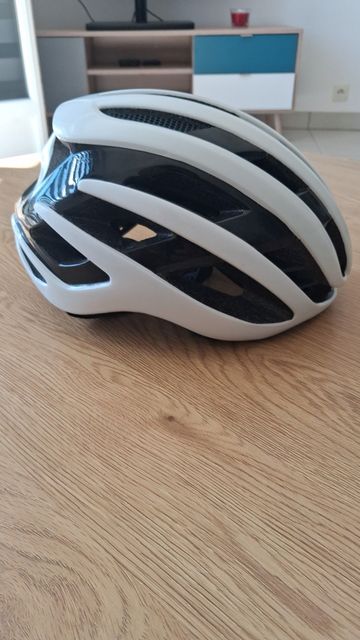 Used Atama Casque bike — image 1 of 4