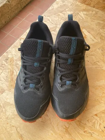Used Asics Gel Sonoma 5 bike — image 5 of 9